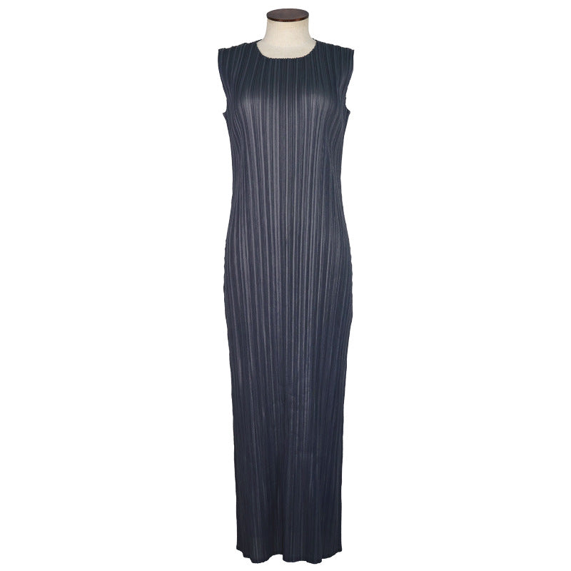 Japanese Style Sleeveless Pleated Dress – Round Neck Elegant Midi