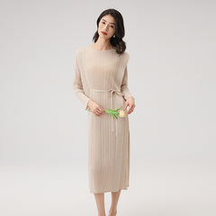 2025 Spring Summer Pleated Maxi Dress – Solid Color, Crew Neck, Lace-Up Waist, Elegant Style