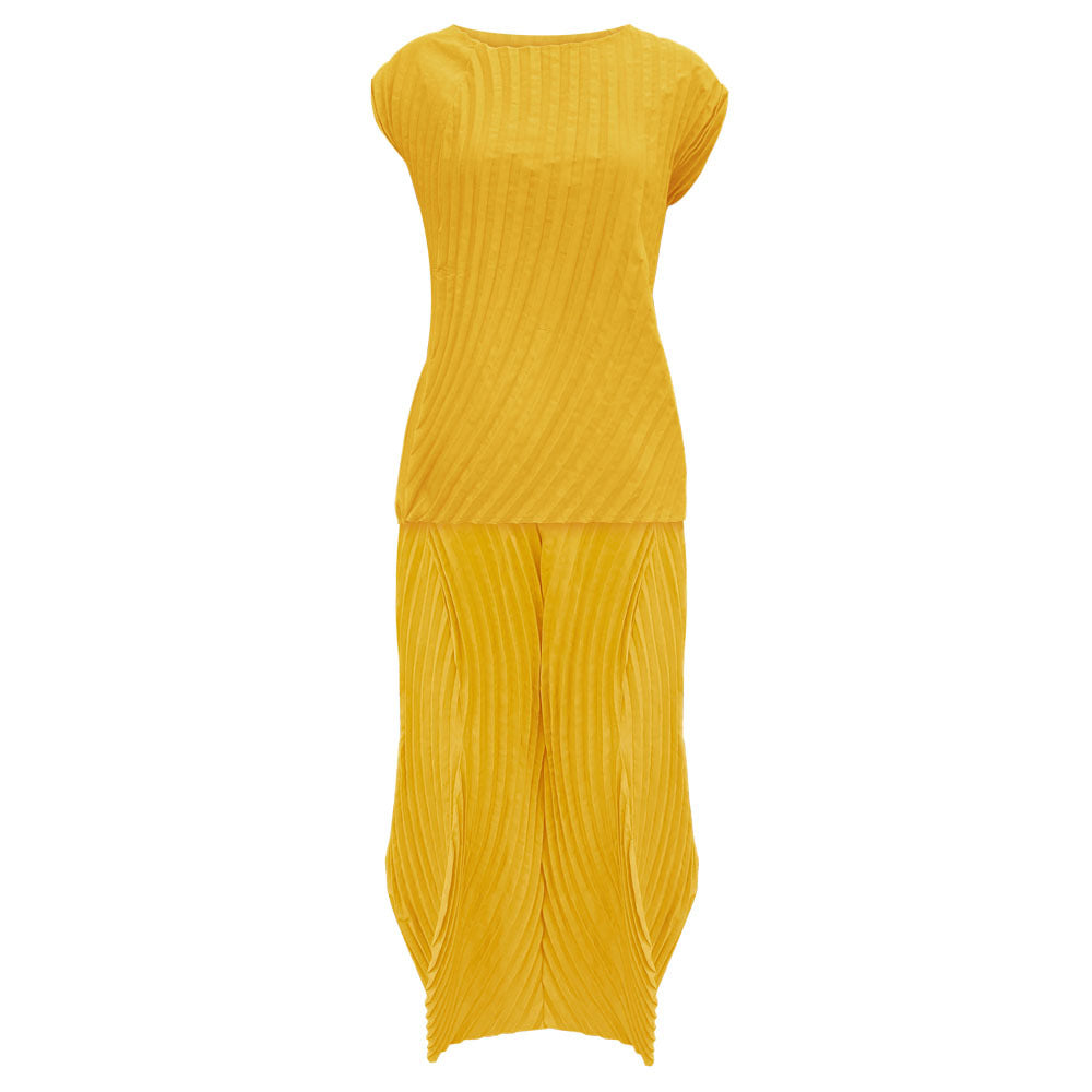 Pleated Slim Top and Skirt Set – Elegant Two-Piece Women’s Outfit