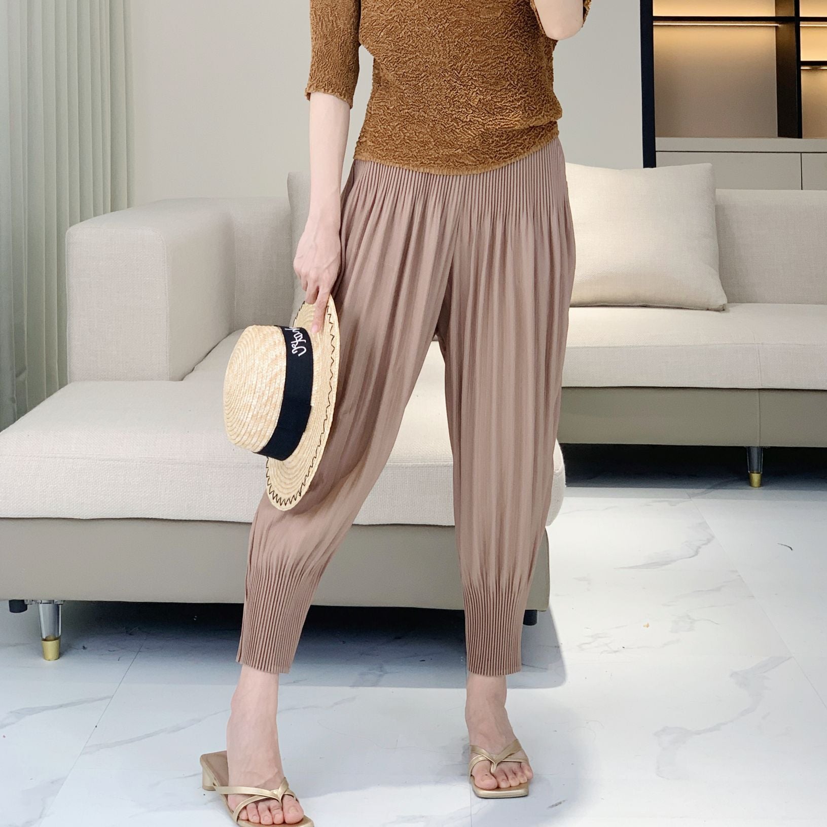 Harem Pants – Fall 2025 Loose Fit Cropped Trousers, Slimming and Plus-Size Friendly