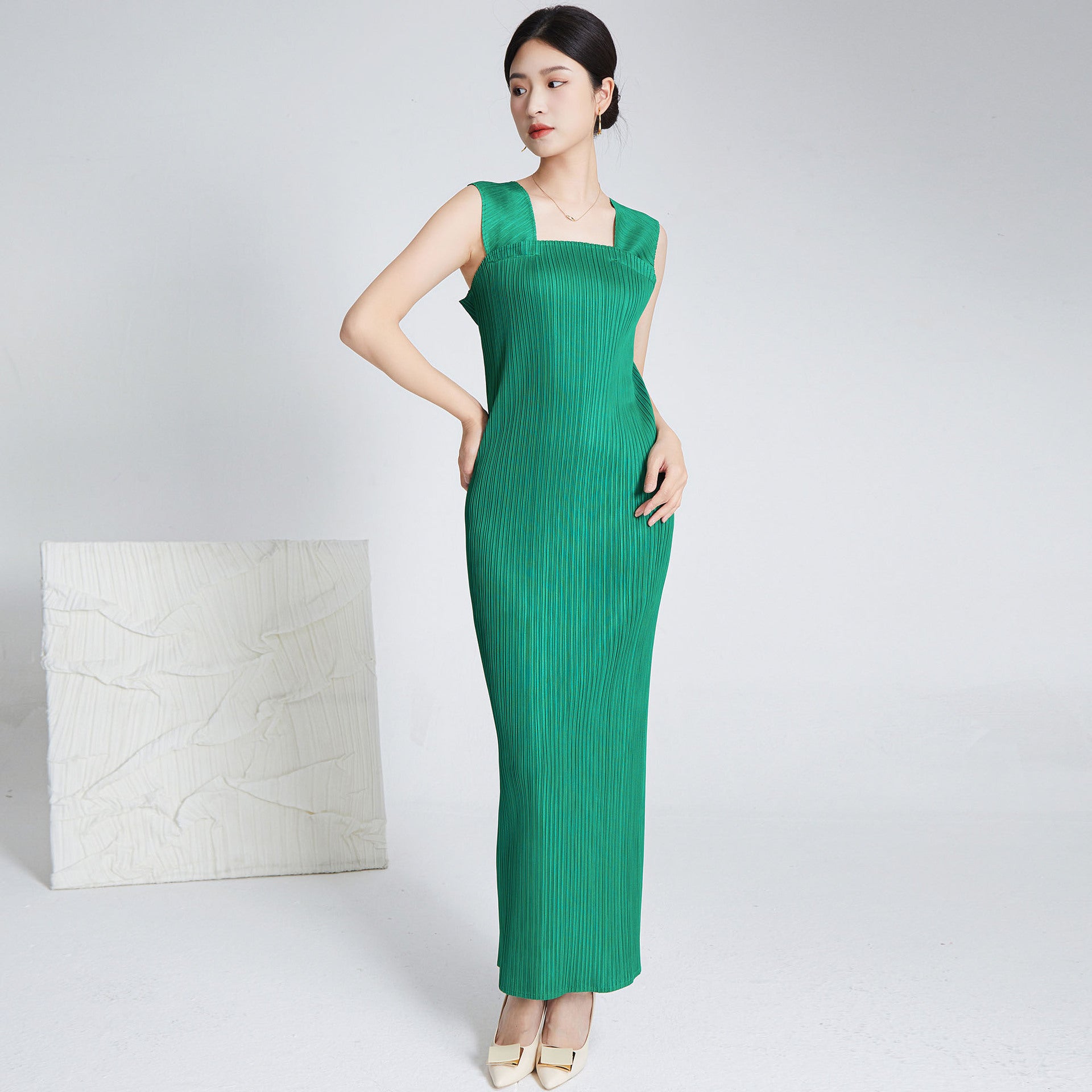 Issey Miyake Pleats Please Style – 兩件套吊帶裙套頭衫套裝