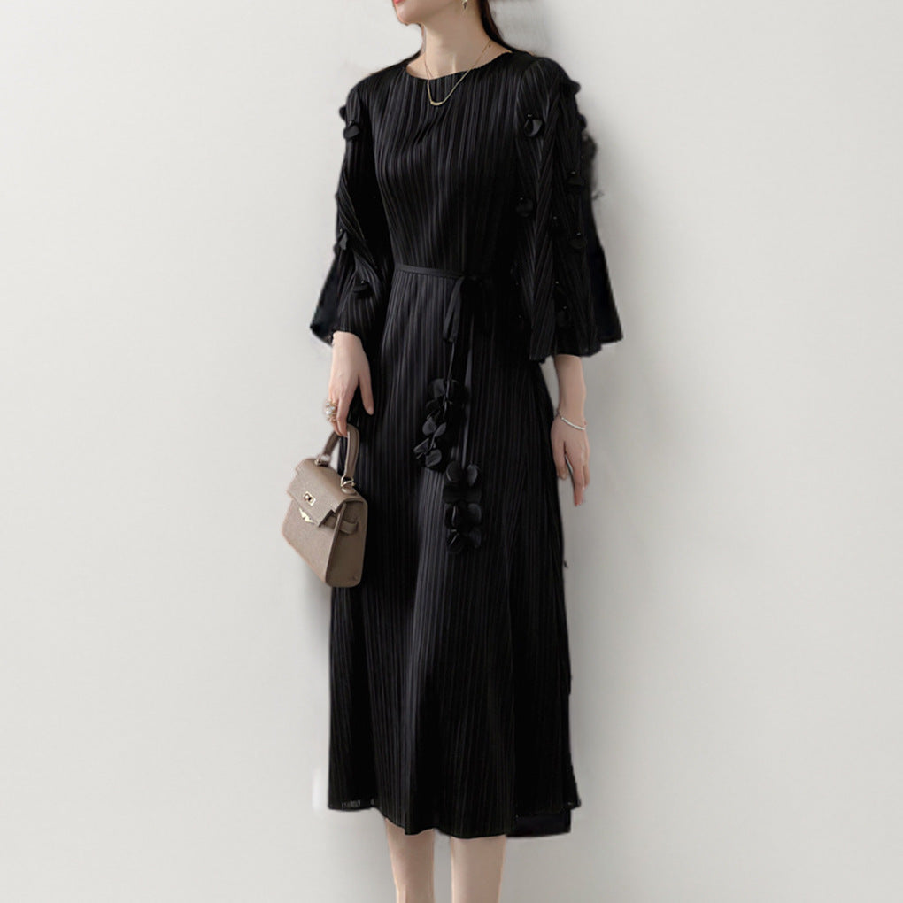 Pleats Please Lace-Up Mid-Length Dress – Plus-Size Friendly Pleated Slimming Style