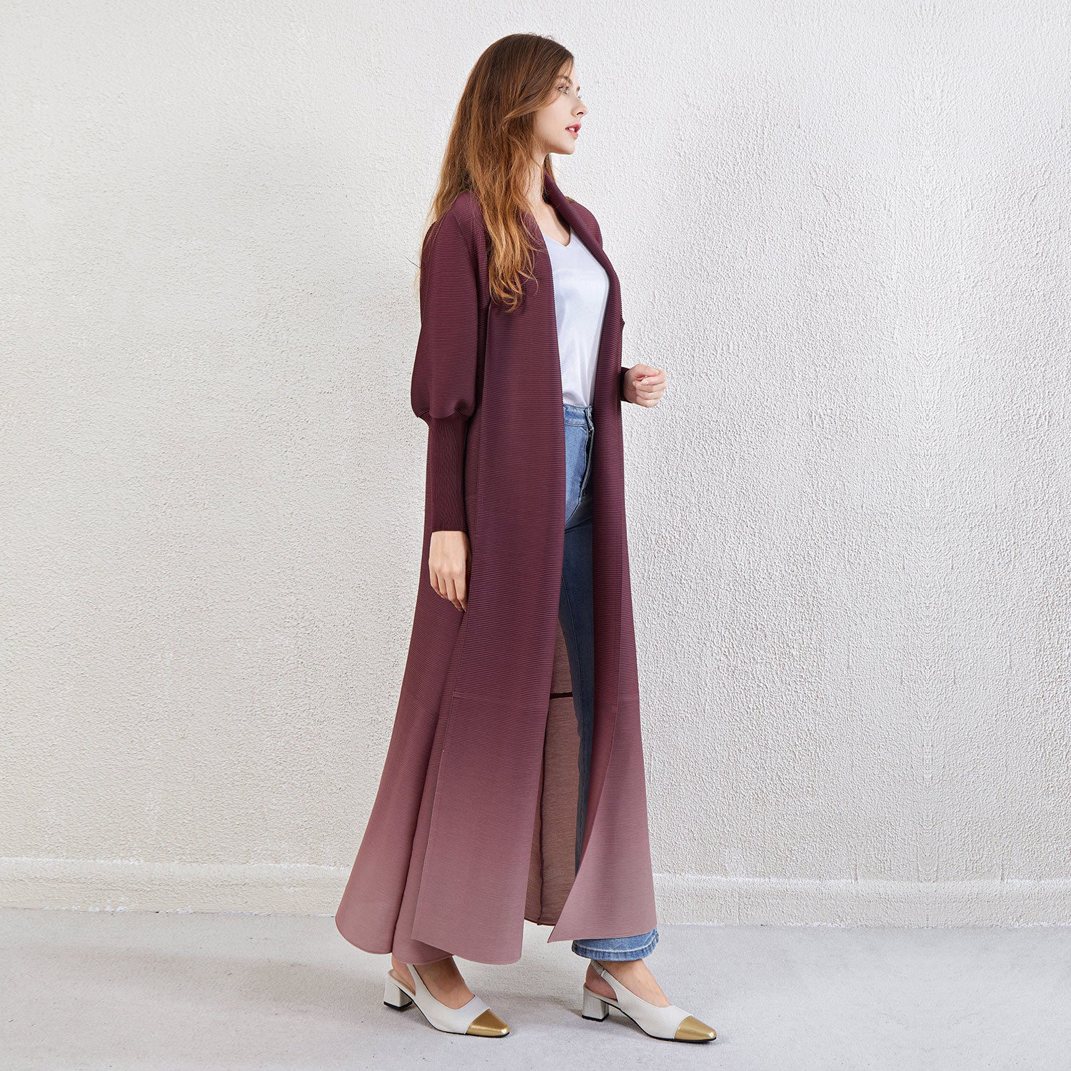Pleated Gradient Abaya Dress – Modest and Elegant Women’s Maxi