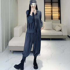 Women’s 2025 Pleated Two-Piece Set – Casual Sporty Hoodie and Harem Pants