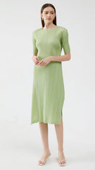 Pleated A-Line Dress – Solid Color Slim Fit Midi