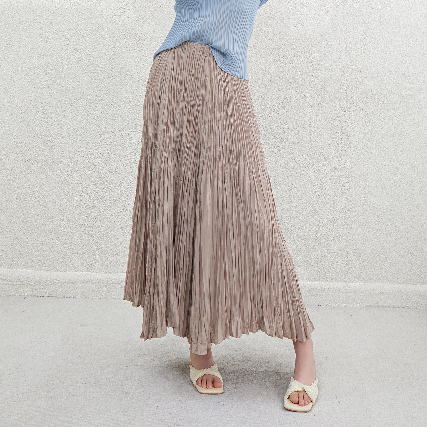 Pleats Please A-Line Swing Skirt – Mid-Length Elegant Pleated Style