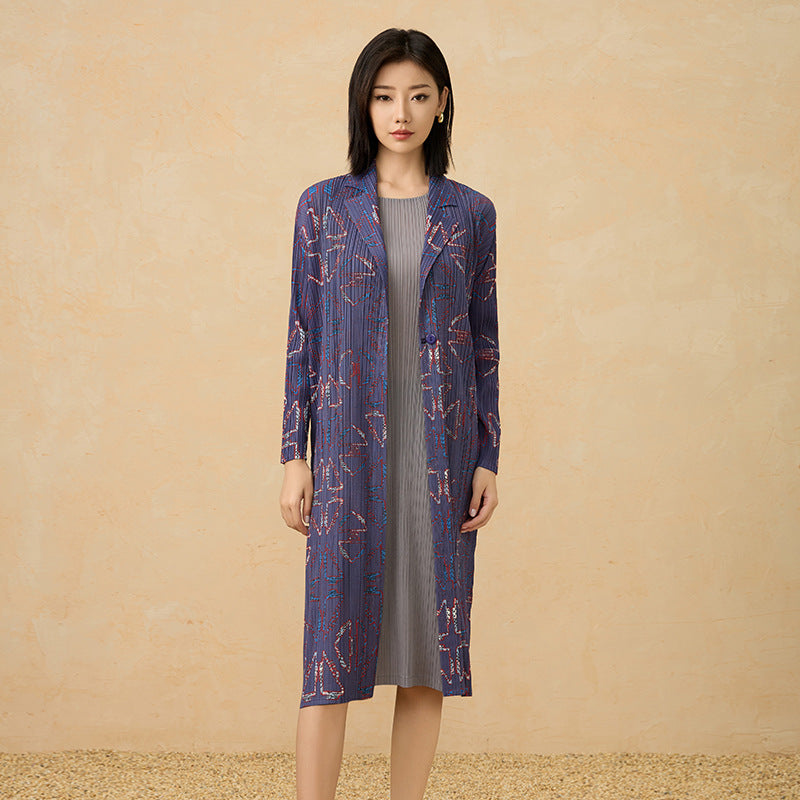 Women’s Autumn Pleated Trench Coat – French Print Lapel Jacket