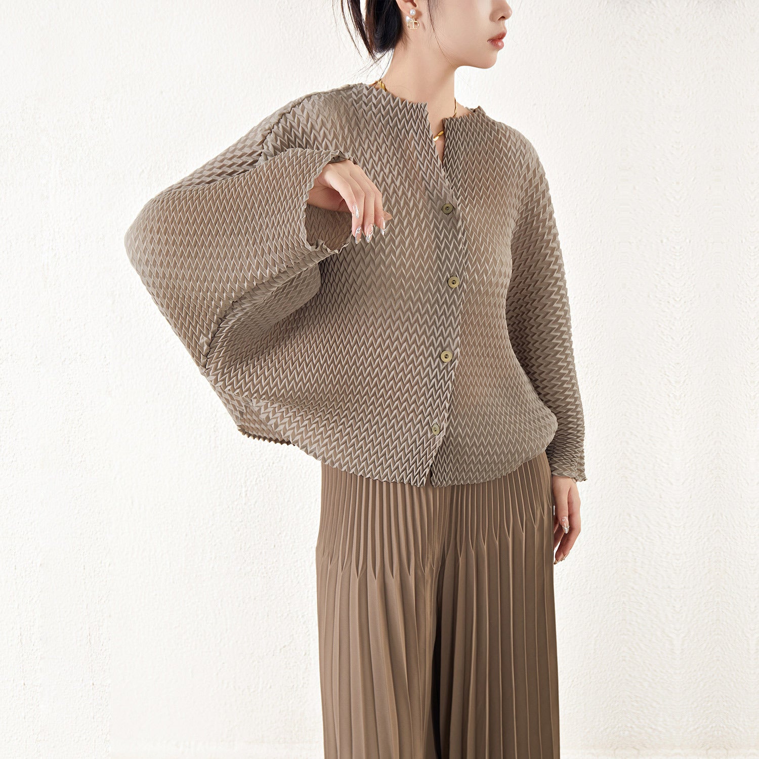 Pleats Please Pleated Cardigan – Short Bat Sleeve Jacket for Spring & Summer