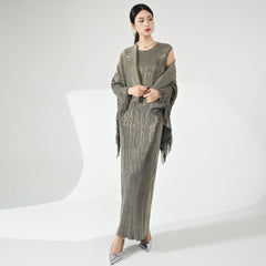 Pleats Please Two-Piece Set – Fringed Shawl & Elegant Pleated Dress