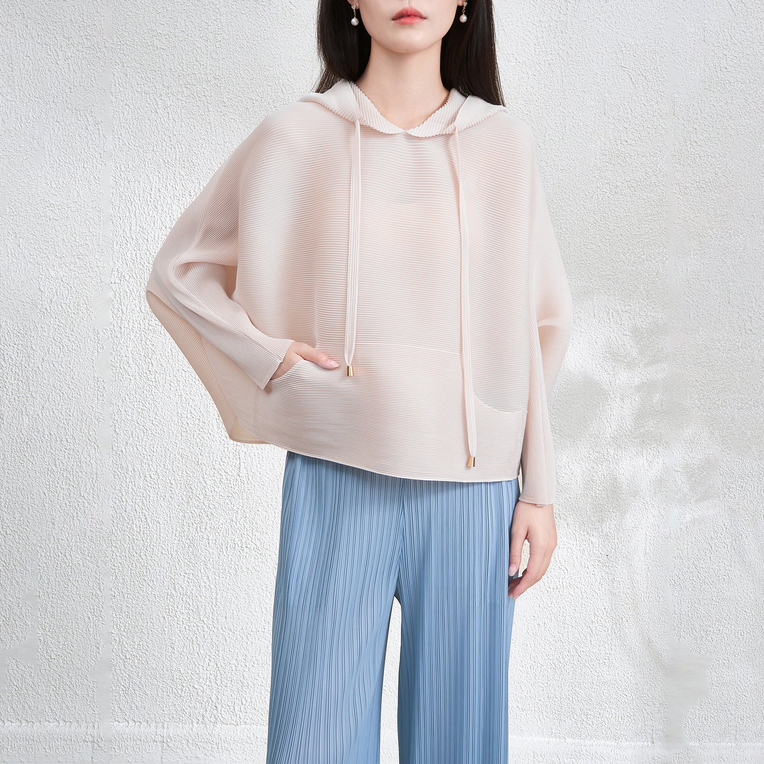 Pleats Please Hooded Sweatshirt – Loose Bat Sleeve Pleated Slimming Top