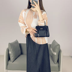 2025 Fall Winter Pleated Printed T-Shirt – Loose Fit, Lightweight Casual Top for Women