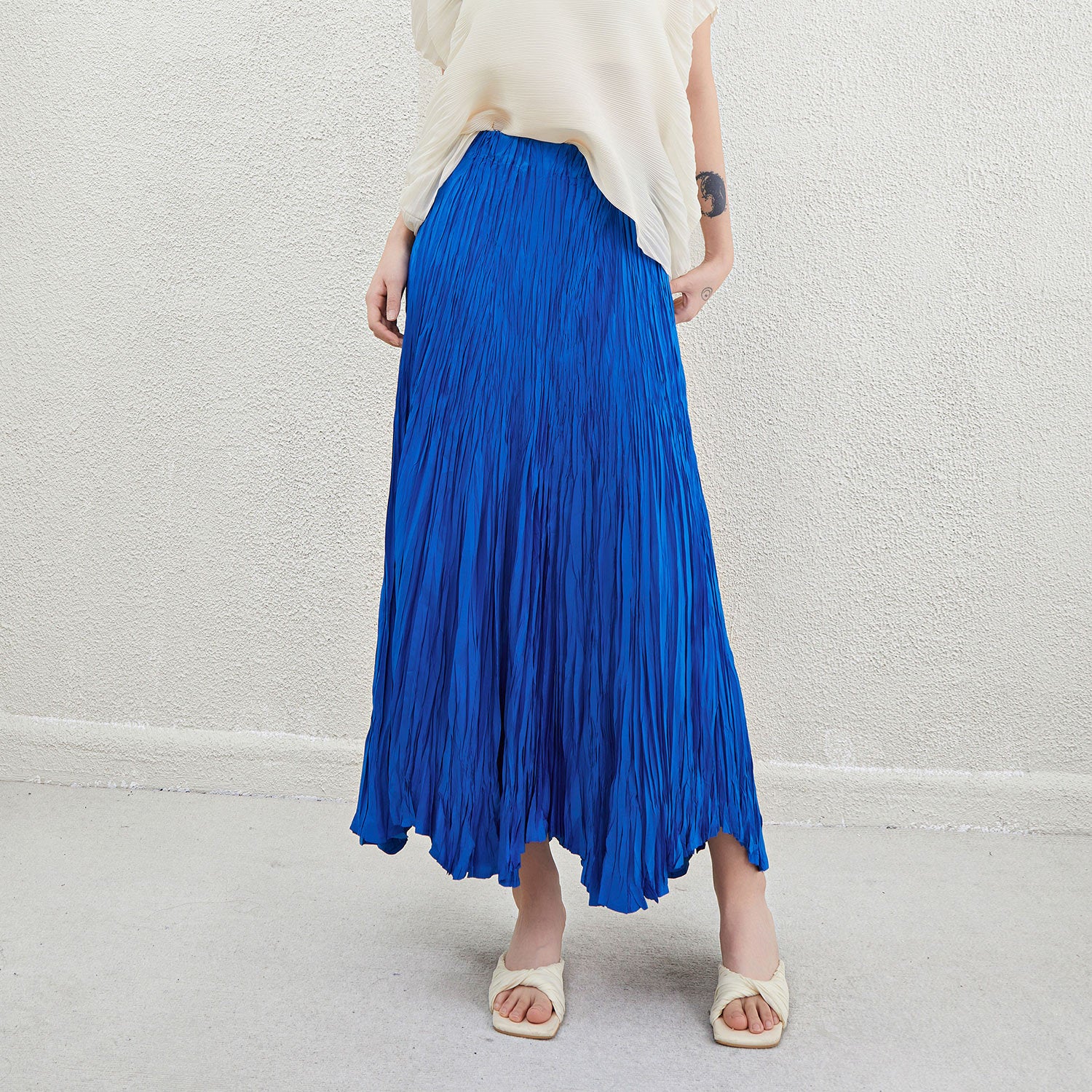 Pleats Please A-Line Swing Skirt – Mid-Length Elegant Pleated Style