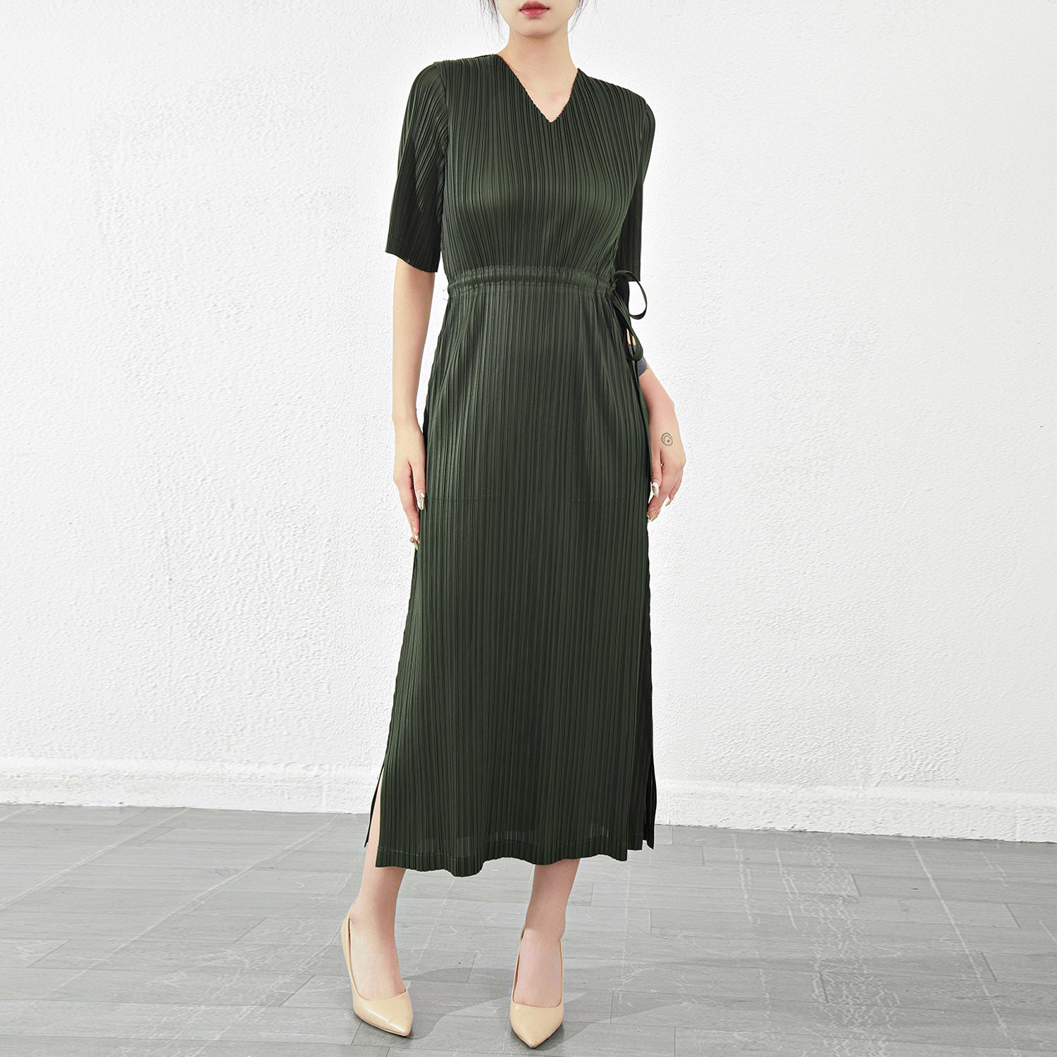 Pleats Please V-Neck Dress – Short-Sleeve Pleated Maxi, Loose Slimming Style