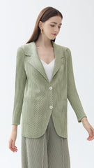 Spring 2025 new professional wear solid color pleated double buckle suit collar fashion light luxury women's suit long-sleeved jacket