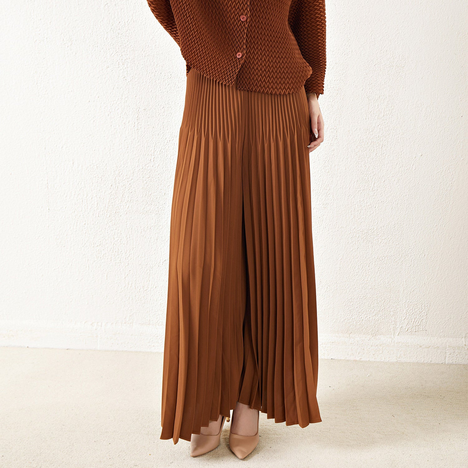 Pleated Wide-Leg Skirt Pants – Loose and Elegant Women’s Bottoms