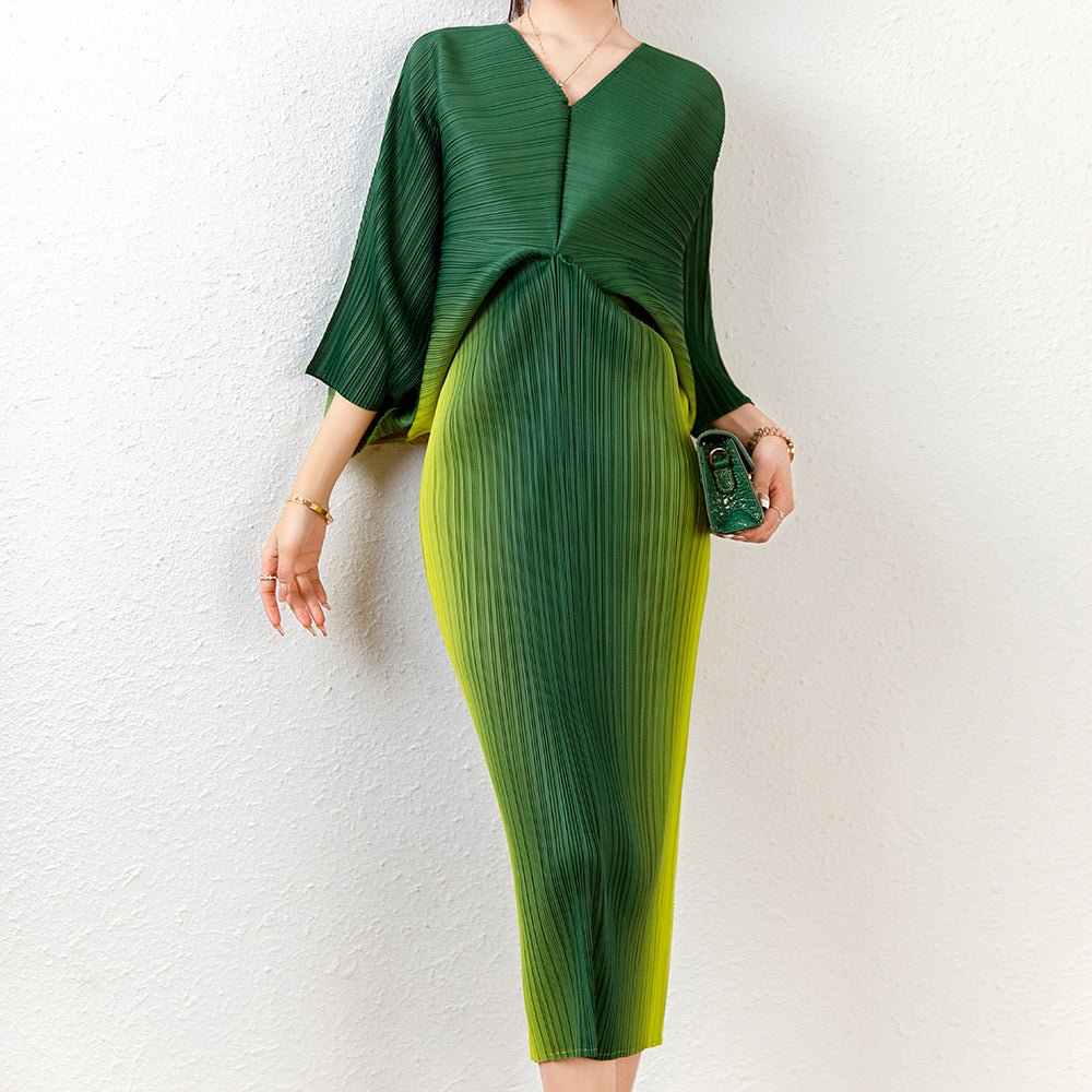 2025 Fall Winter Pleated Gradient Print Dress – Loose Fit, Plus-Size Friendly Elegant Maxi