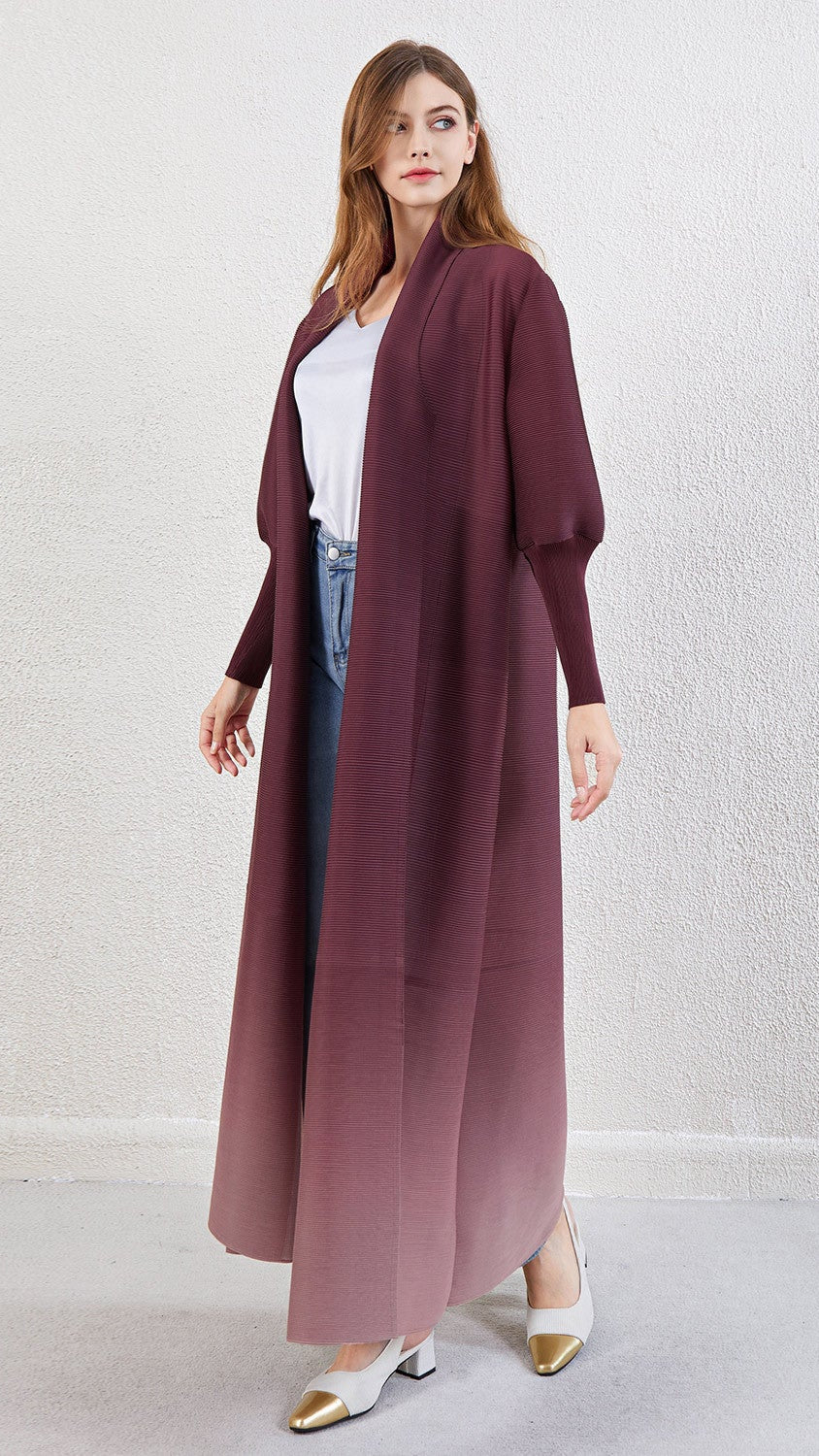 Pleated Gradient Abaya Dress – Modest and Elegant Women’s Maxi