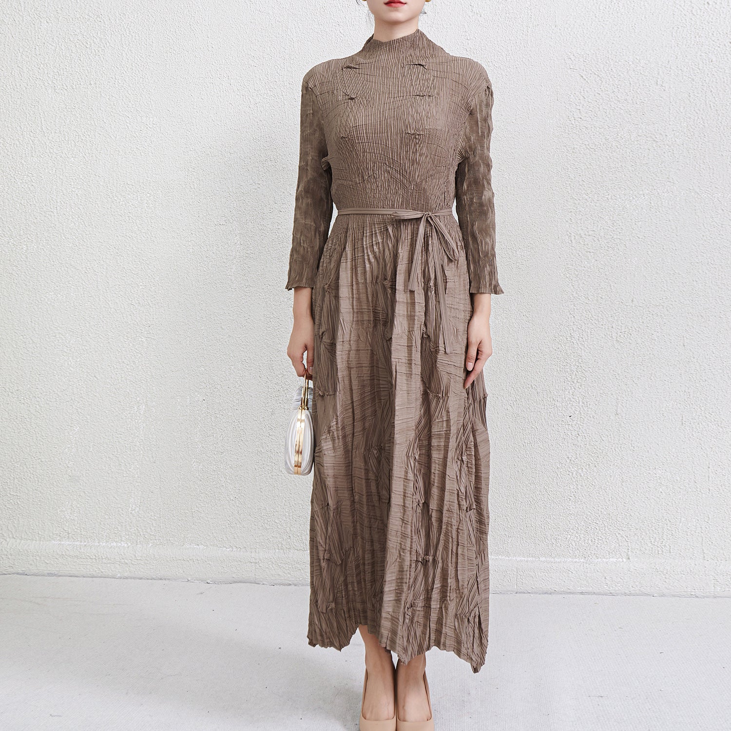 2025 Fall Winter Pleated Plus-Size Maxi Dress – Lace-Up Waist, Irregular Hem, Elegant Casual Style