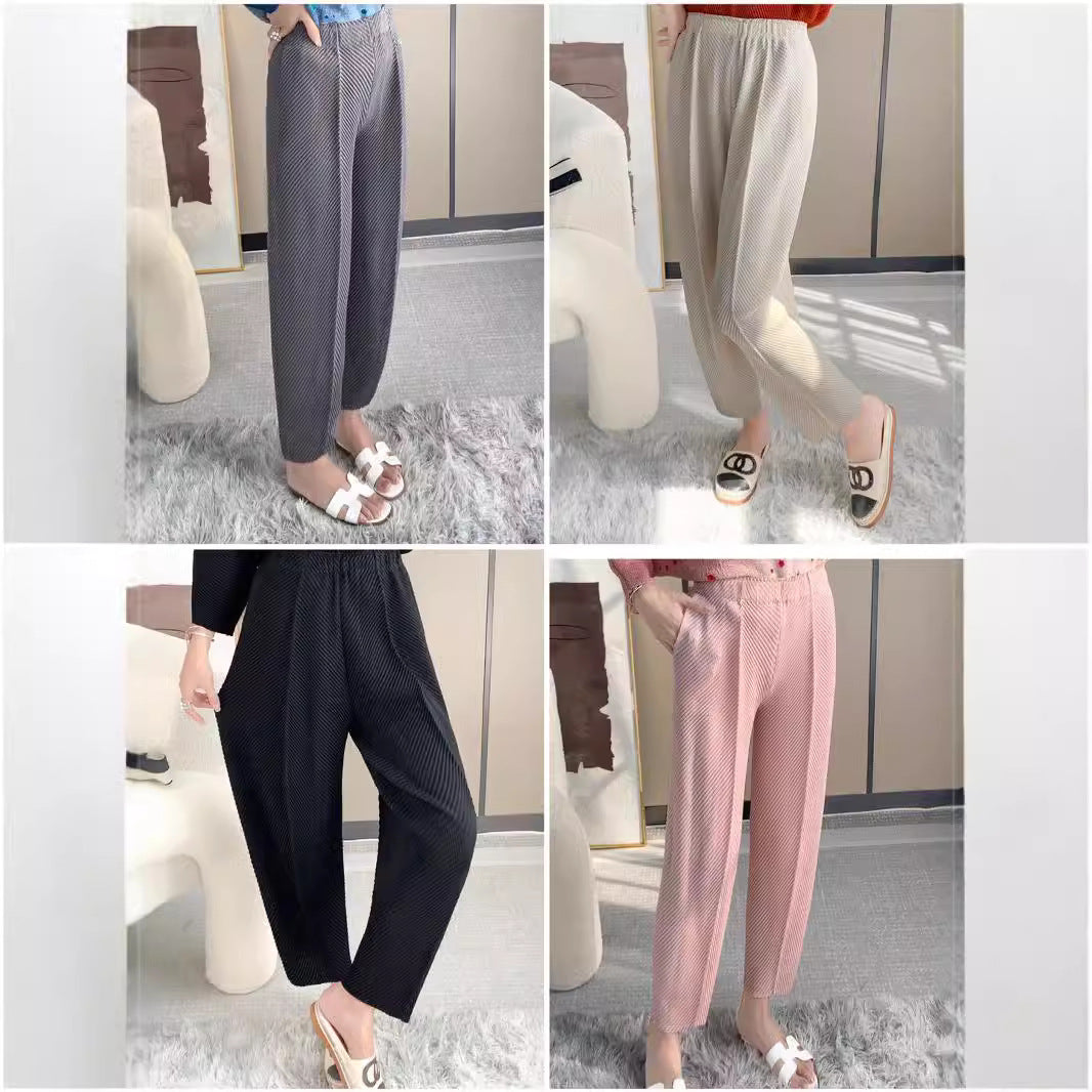 Pleated Fish Scale Harem Pants – Stylish and Comfortable Women’s Bottoms