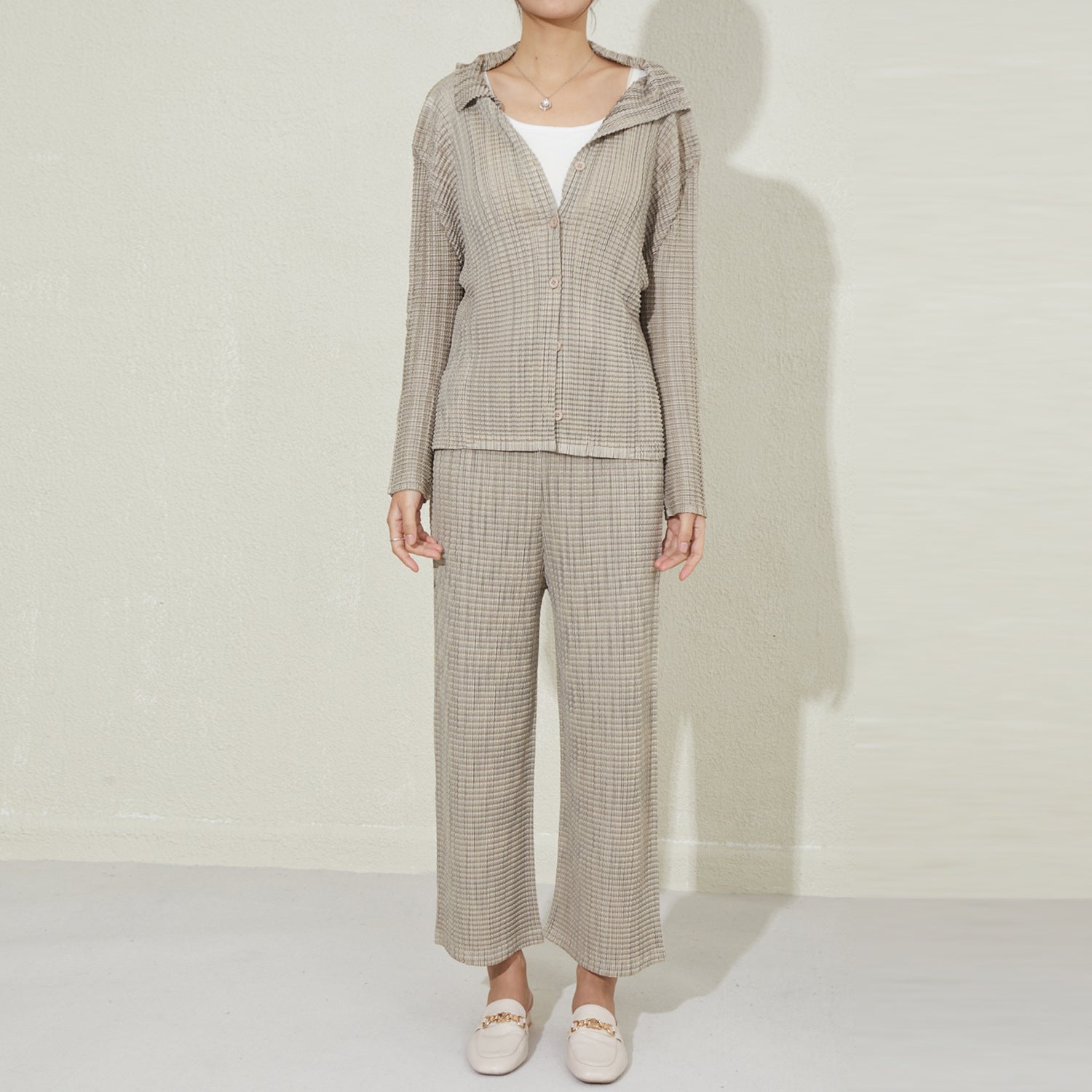 Pleated Casual Wide-Leg Pants Set – Chic Two-Piece Women’s Outfit