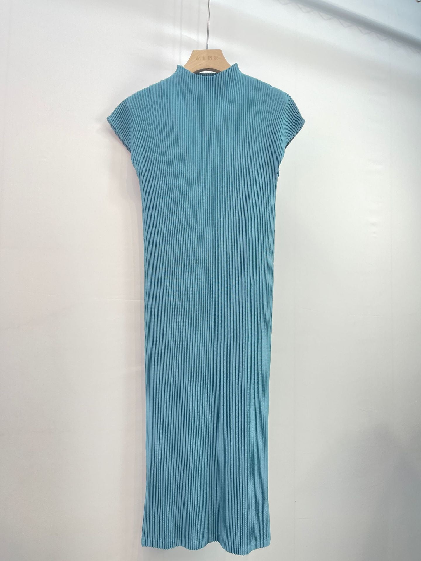 2025 Pre-Autumn Pleated Cheongsam Dress with Short Jacket – Retro Semi-High Neck, Elegant Two-Piece Style