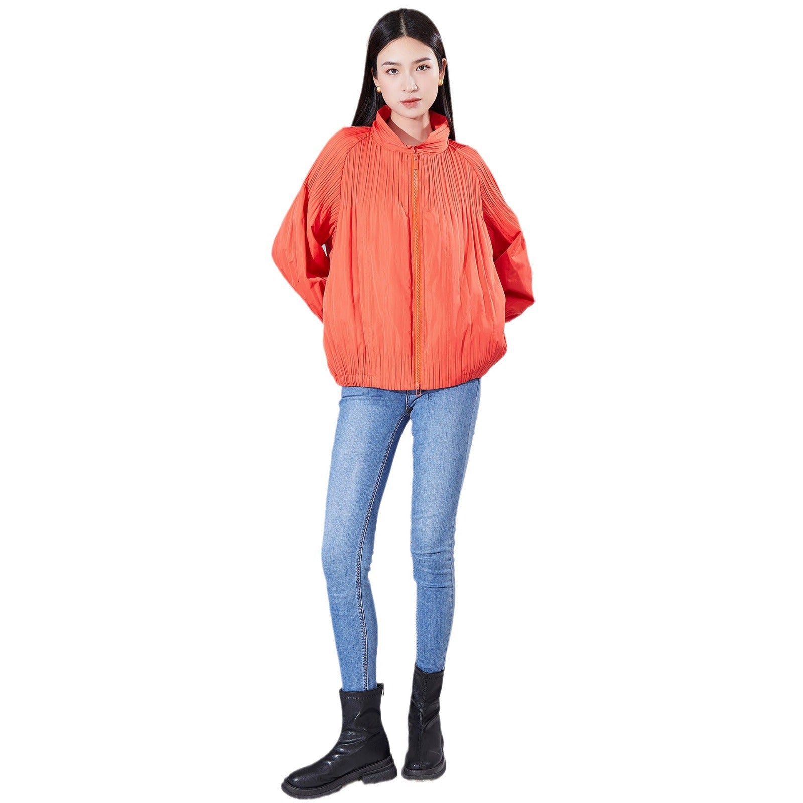 Pleated Short Puffer Jacket – Stylish Lightweight Women’s Outerwear