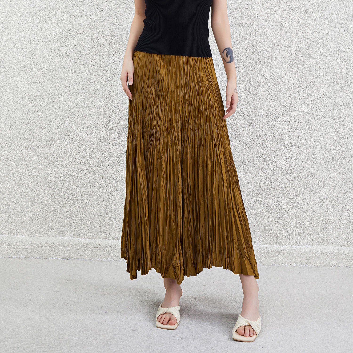 Pleats Please A-Line Swing Skirt – Mid-Length Elegant Pleated Style