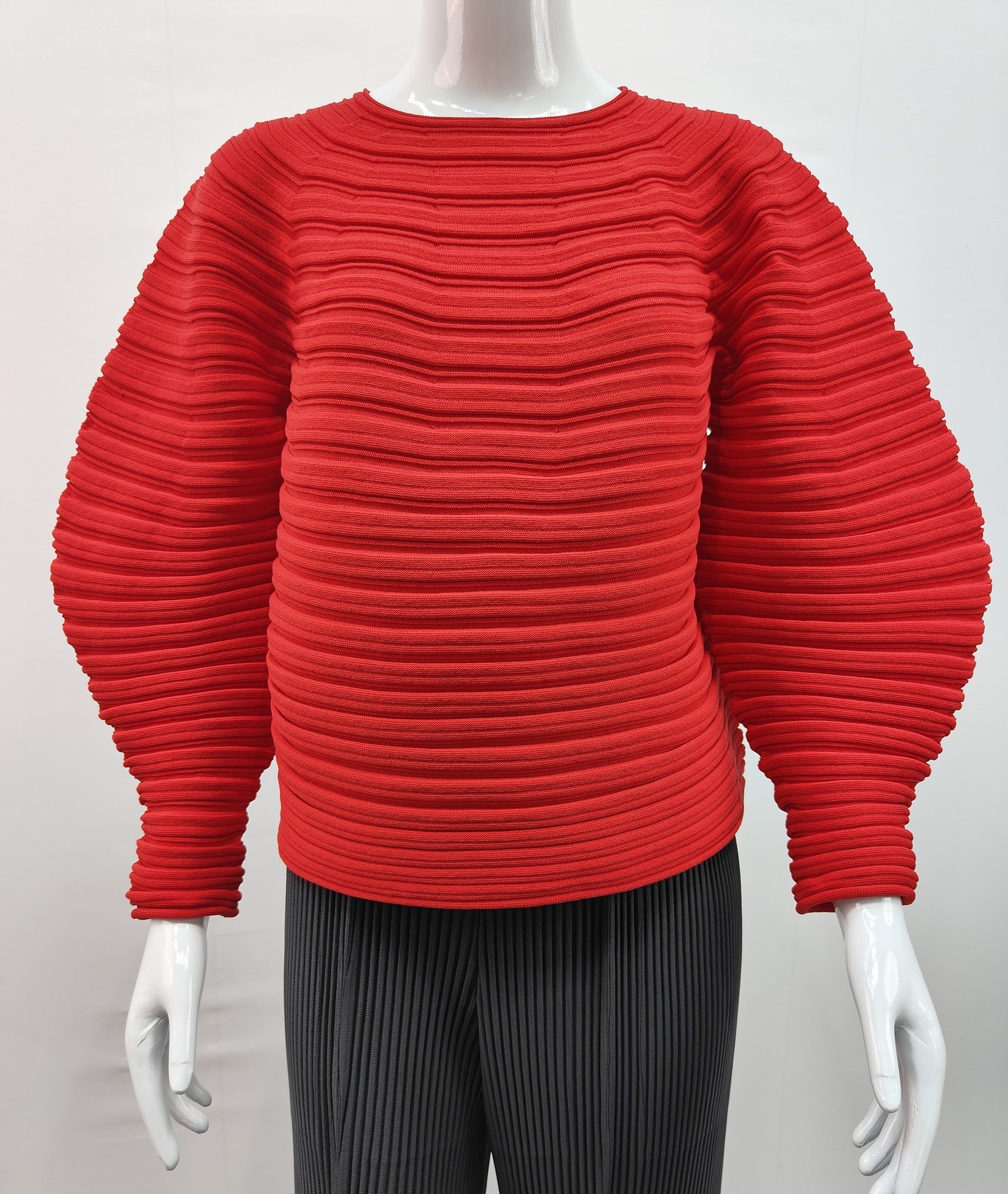 2025 Winter Japanese Pleated Sweater – Crew Neck, Soft Knit, Long Sleeve Solid Color Style
