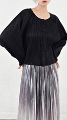 Women's Loose Pleated Shirt Jacket – Lightweight and Versatile Layer