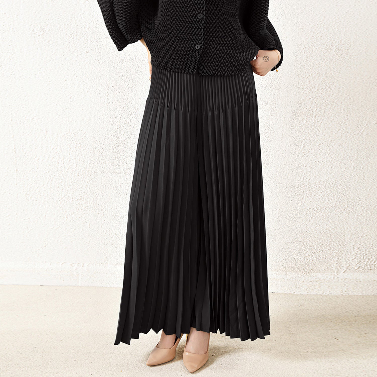 Pleated Wide-Leg Skirt Pants – Loose and Elegant Women’s Bottoms