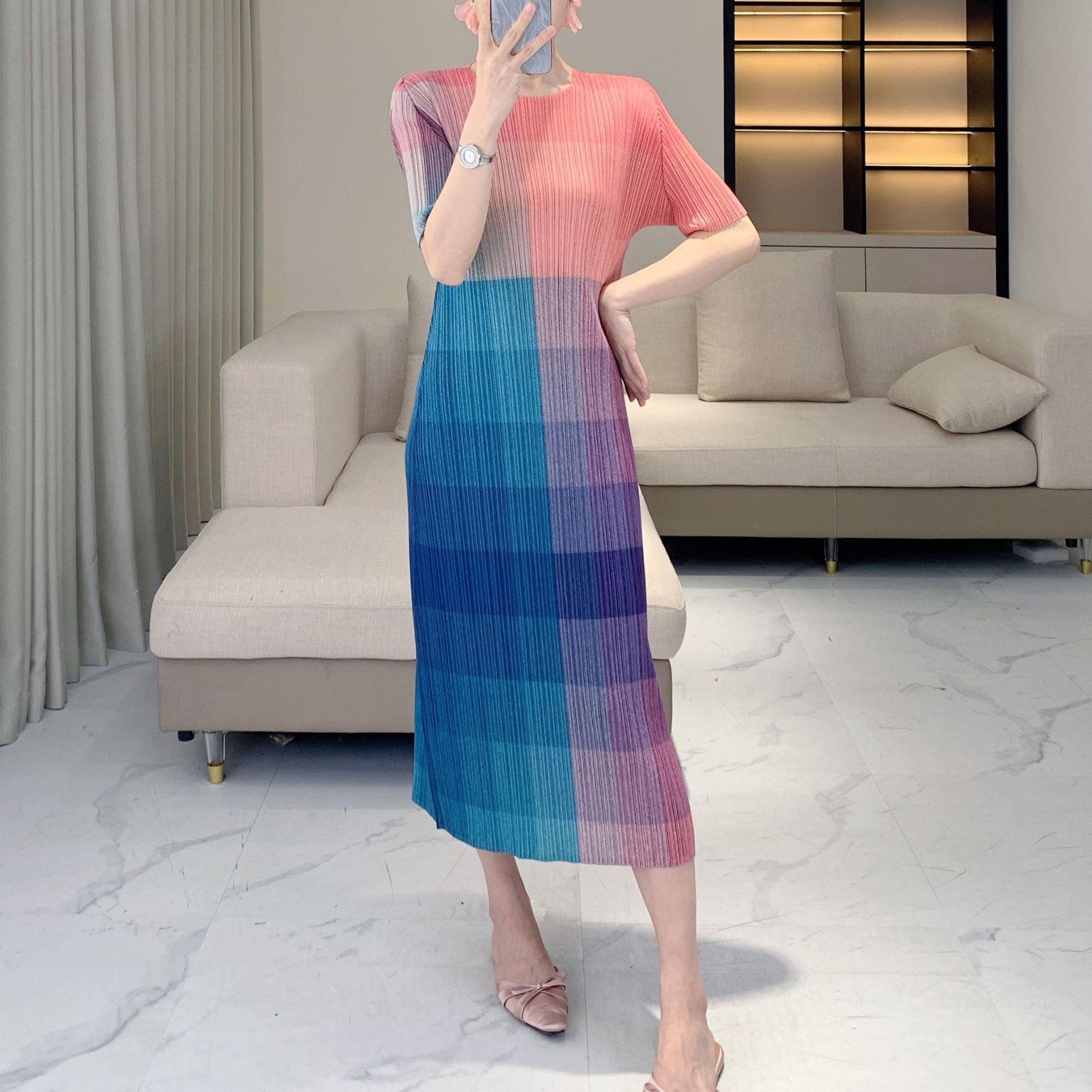 Issey Miyake Pleats Please Style – 拼色多巴胺褶皺連身裙