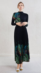 Pleated Contrast Print Two-Piece Set – Stylish Top and Skirt Outfit