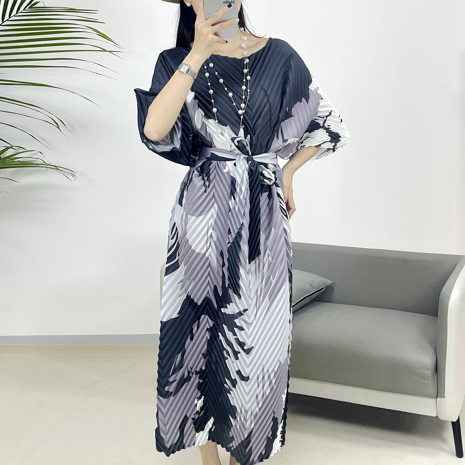 2025 Fall Winter Pleated Printed Maxi Dress – V-Fold Design, Elegant Casual Style for Women