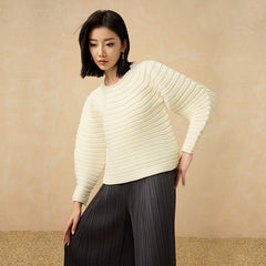 2025 Winter Japanese Pleated Sweater – Crew Neck, Soft Knit, Long Sleeve Solid Color Style