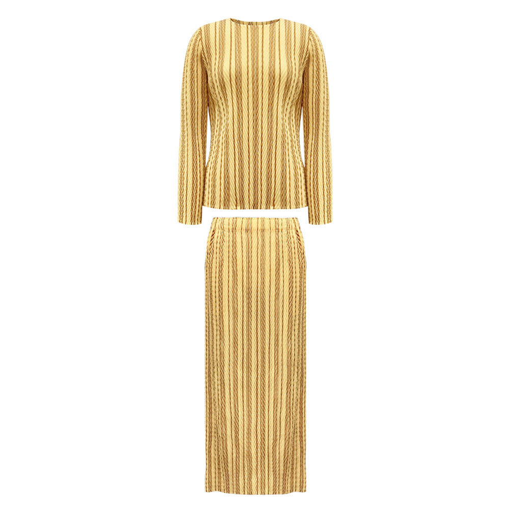 Pleated Striped Top and Slim Skirt Set – Elegant Two-Piece Women’s Outfit