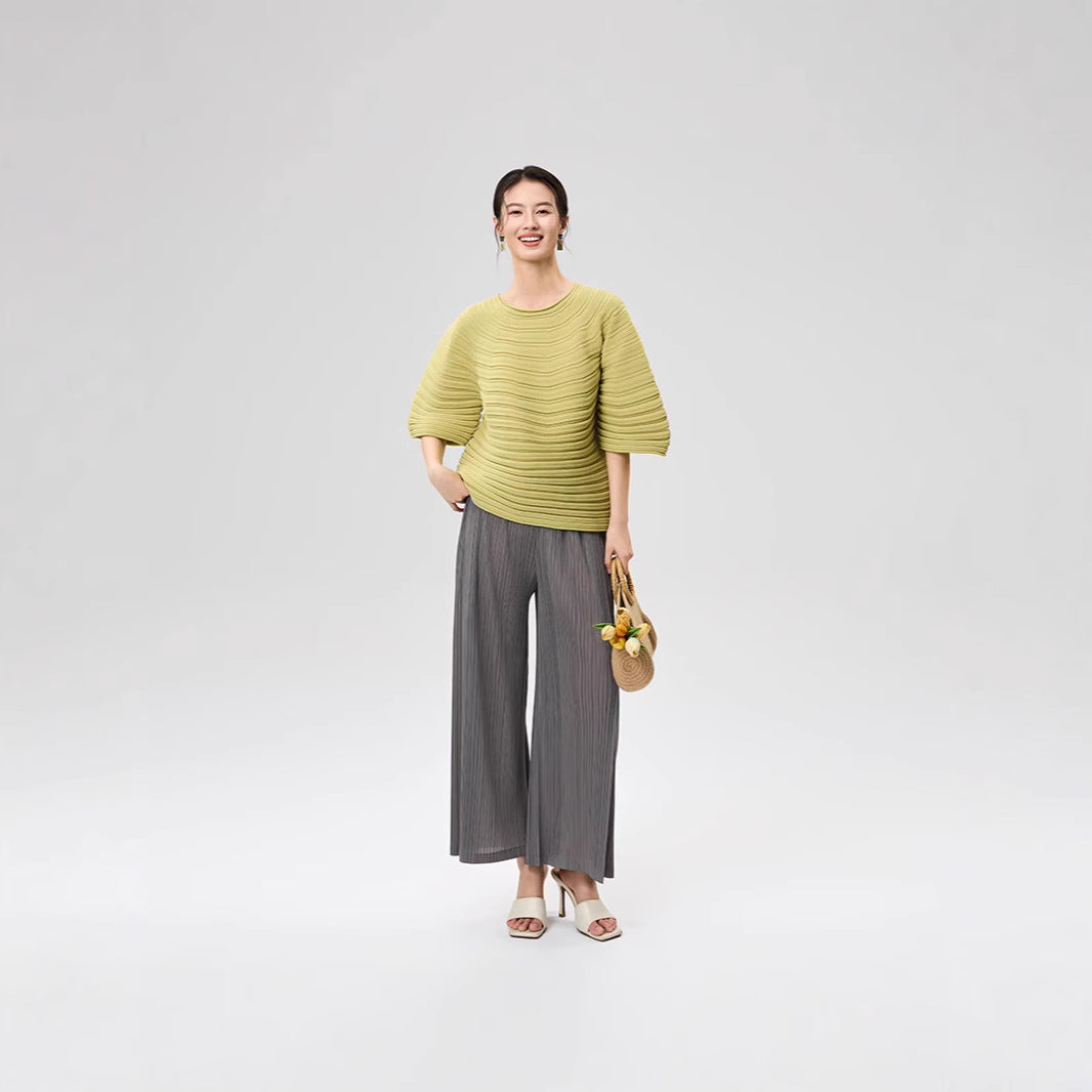 Nordic Style Pleated Knit T-Shirt – Fresh Crew Neck, Short Sleeve, Lightweight Summer Top for Women
