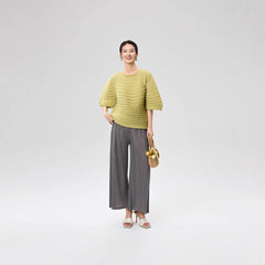 Nordic Style Pleated Knit T-Shirt – Fresh Crew Neck, Short Sleeve, Lightweight Summer Top for Women
