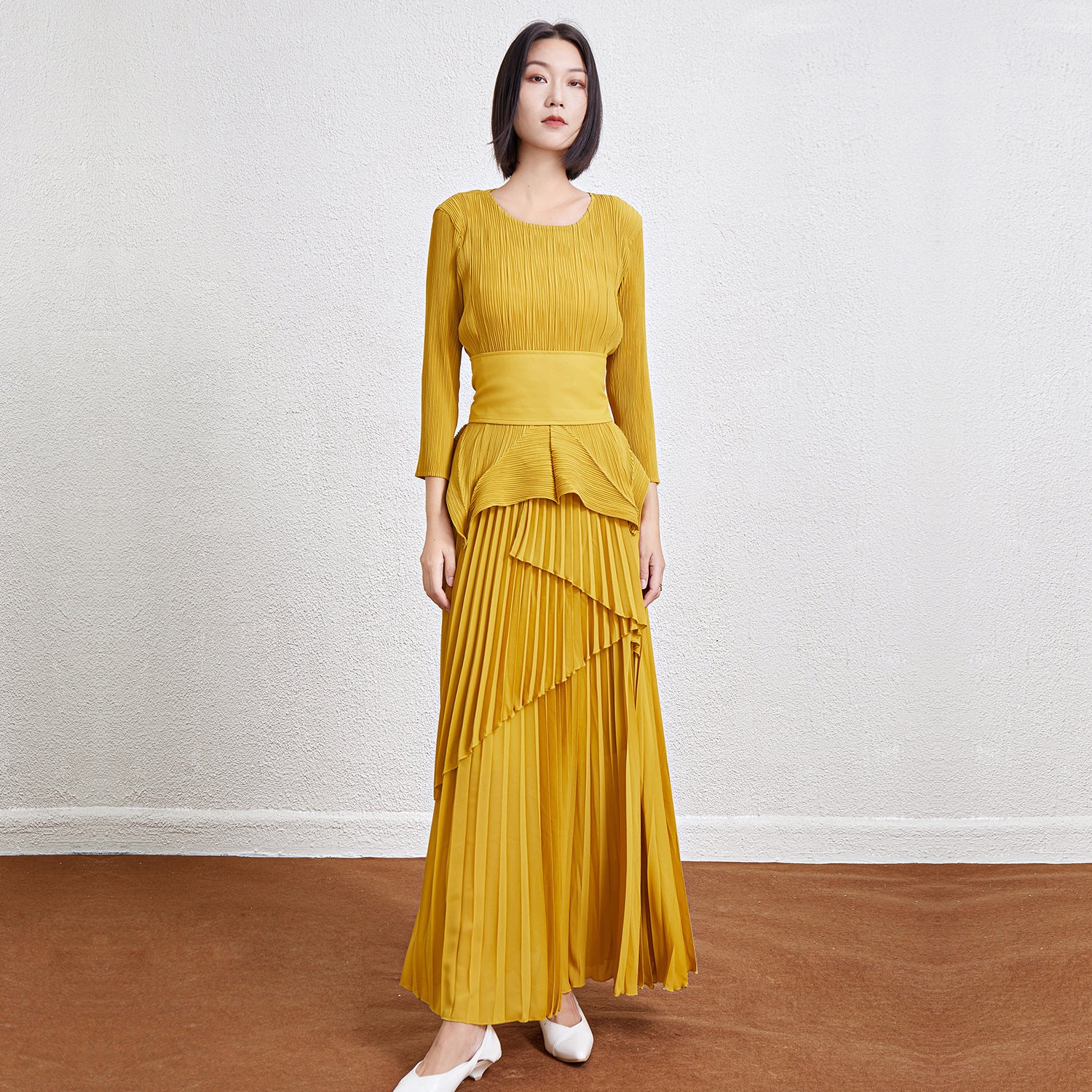 Pleated Slim Top and Irregular Skirt Set – Stylish Two-Piece Outfit for Women