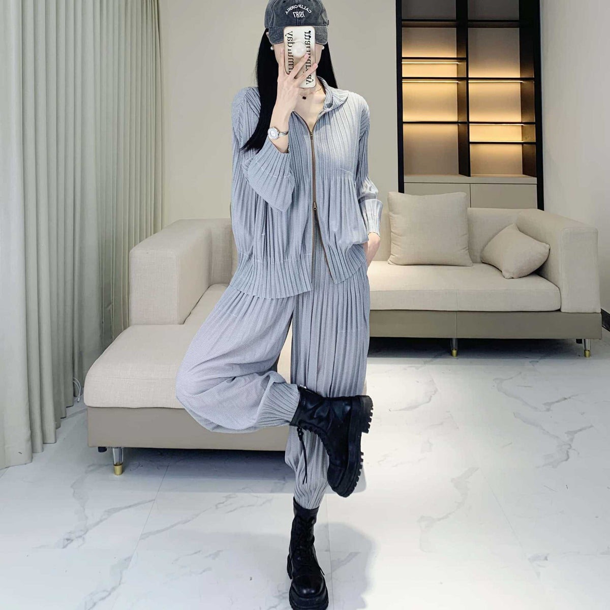 Women’s 2025 Pleated Two-Piece Set – Casual Sporty Hoodie and Harem Pants