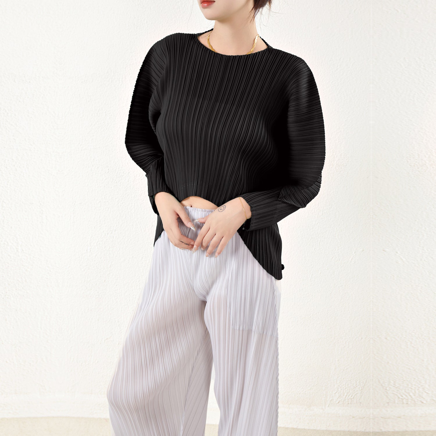 Pleated Batwing Sleeve Cardigan Top – Lightweight and Stylish Layer for Women