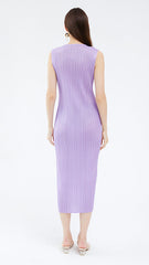 Japanese Style Sleeveless Pleated Dress – Round Neck Elegant Midi