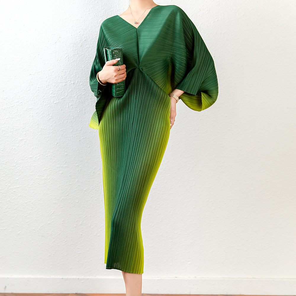 2025 Fall Winter Pleated Gradient Print Dress – Loose Fit, Plus-Size Friendly Elegant Maxi
