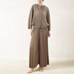 Pleated Wide-Leg Skirt Pants – Loose and Elegant Women’s Bottoms