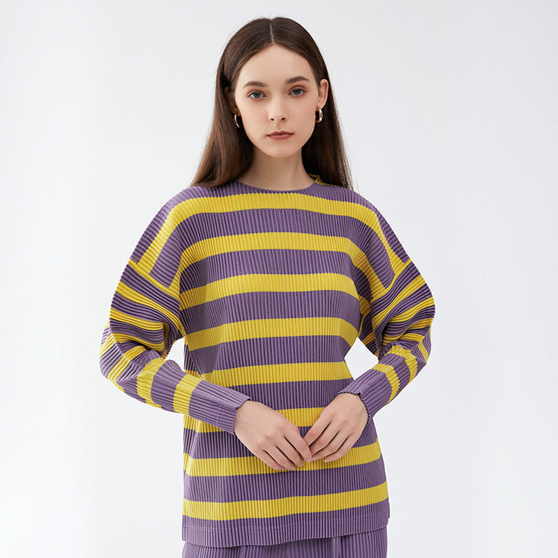 Pleated Striped Sweatshirt – Loose Long Sleeve Casual Women’s Top