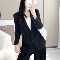 Pleated Fish Scale Cardigan – Suit-Collar Lightweight Layer for Women
