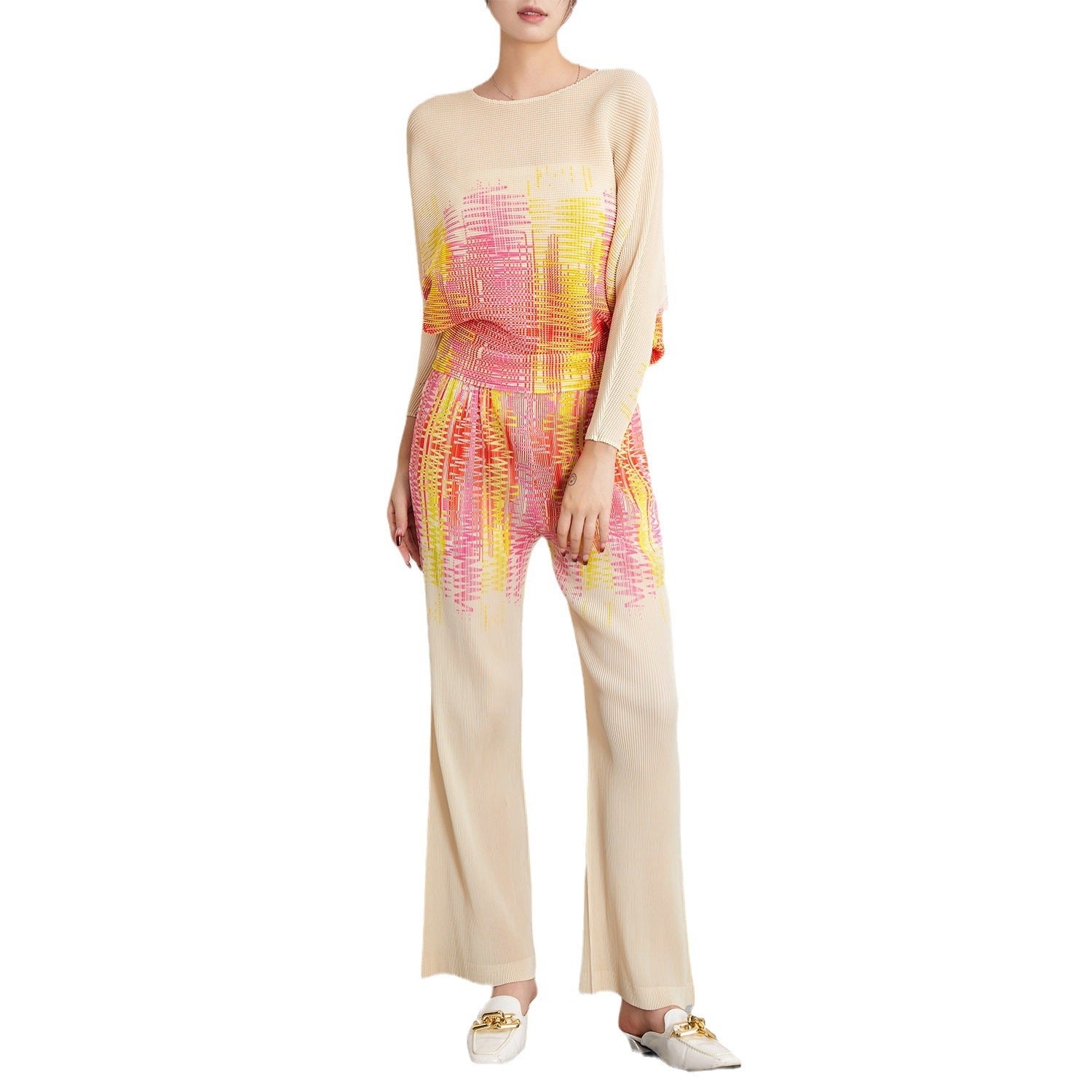 Pleated Printed Plus-Size Top and Pants Set – Stylish Two-Piece Outfit
