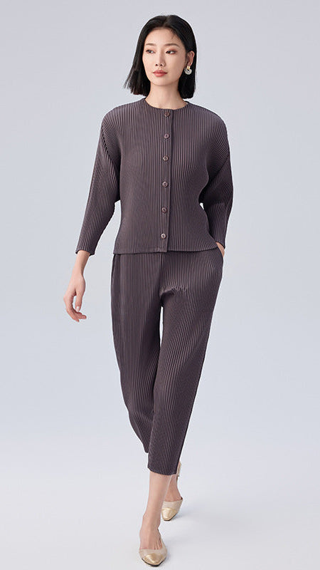 Pleated Two-Piece Set – High-End Single-Breasted Jacket and Slim Pants