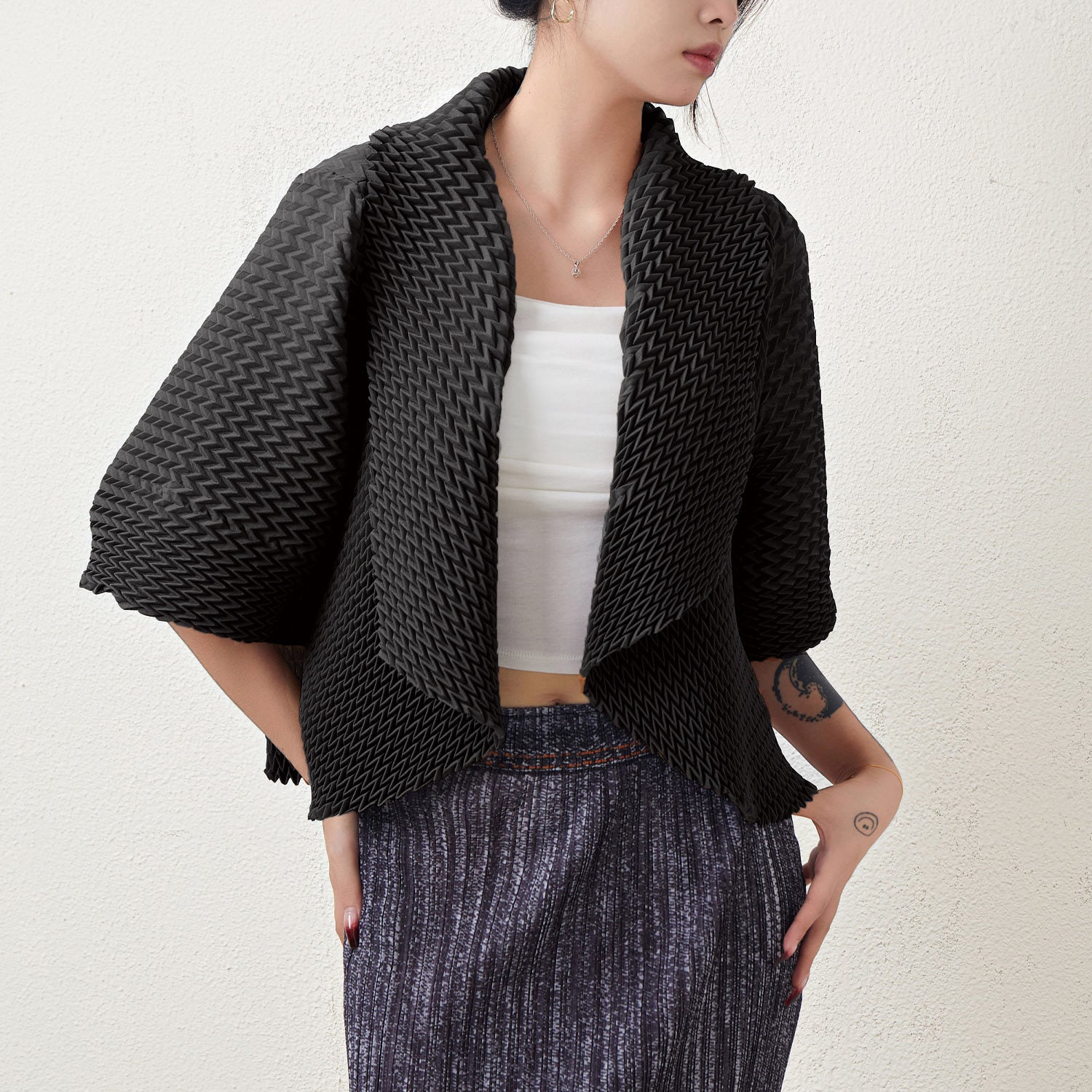 Pleated Plus-Size Sunscreen Shawl Cardigan – Lightweight Summer Layer for Women