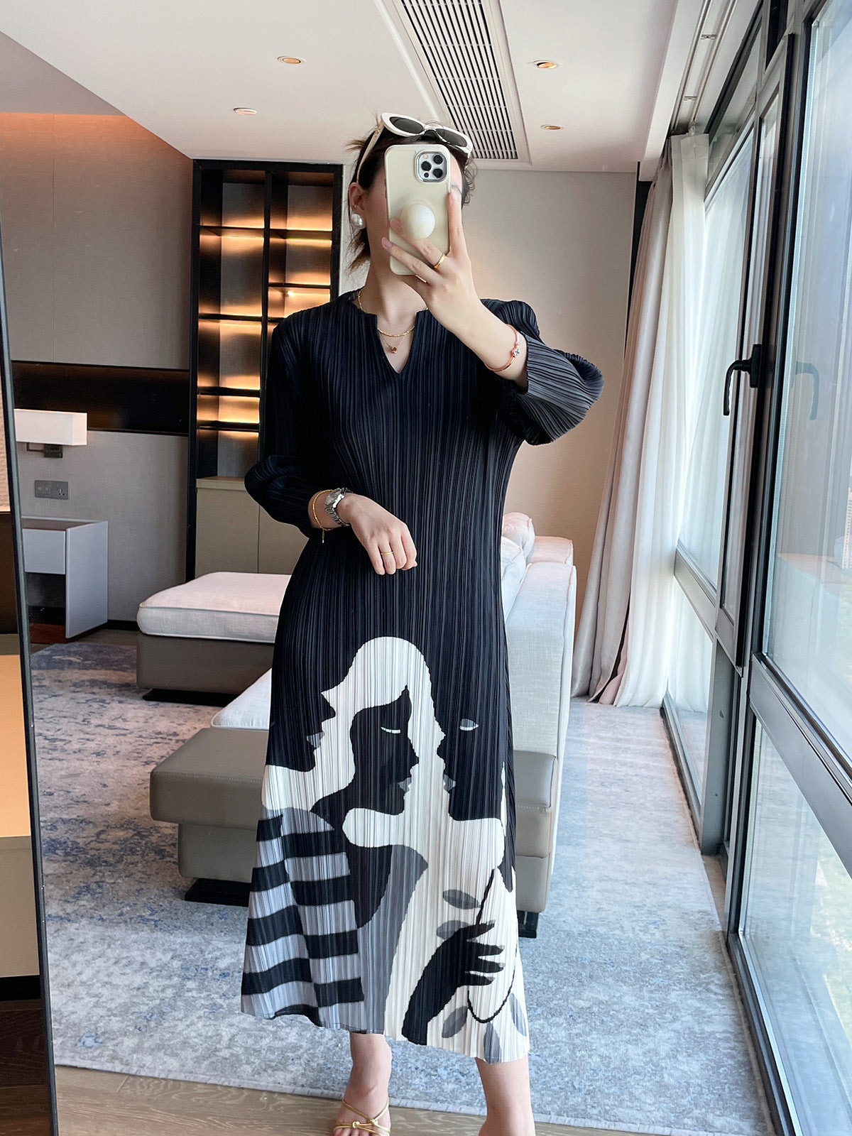 2025 Fall Winter Pleated V-Neck Printed Maxi Dress – Elegant Slim Fit French Style