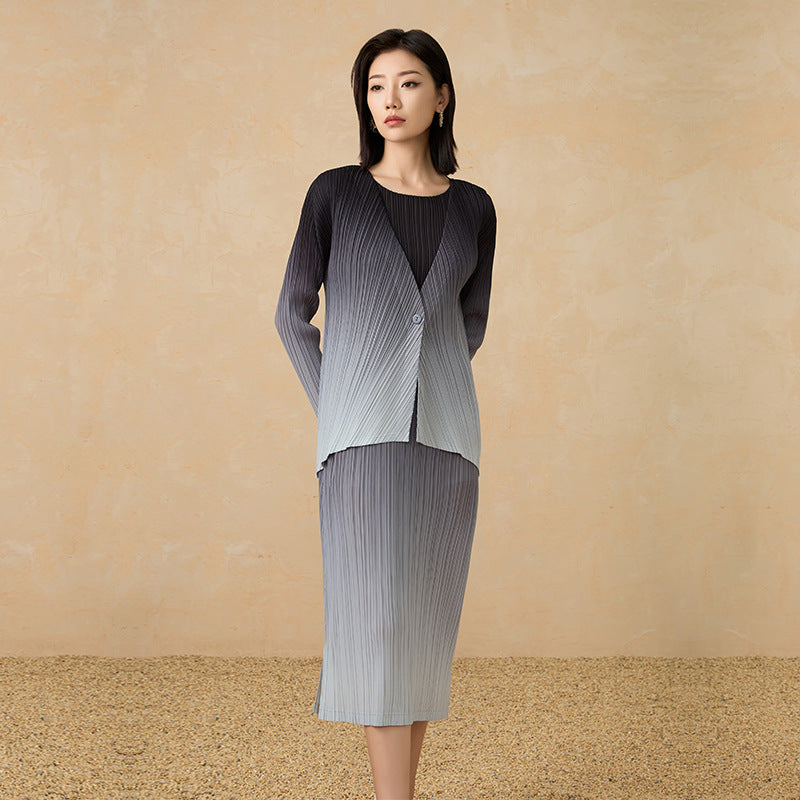 2025 Pleated Gradient Two-Piece Set – Short Cardigan Jacket & Elegant Sundress